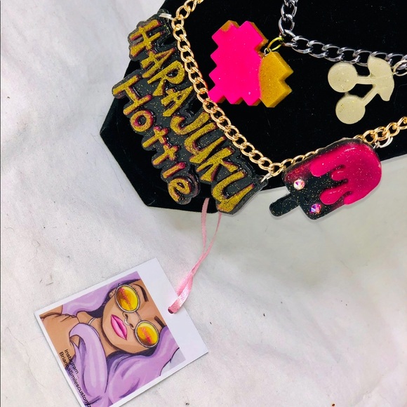 Necklace - Picture 4 of 4